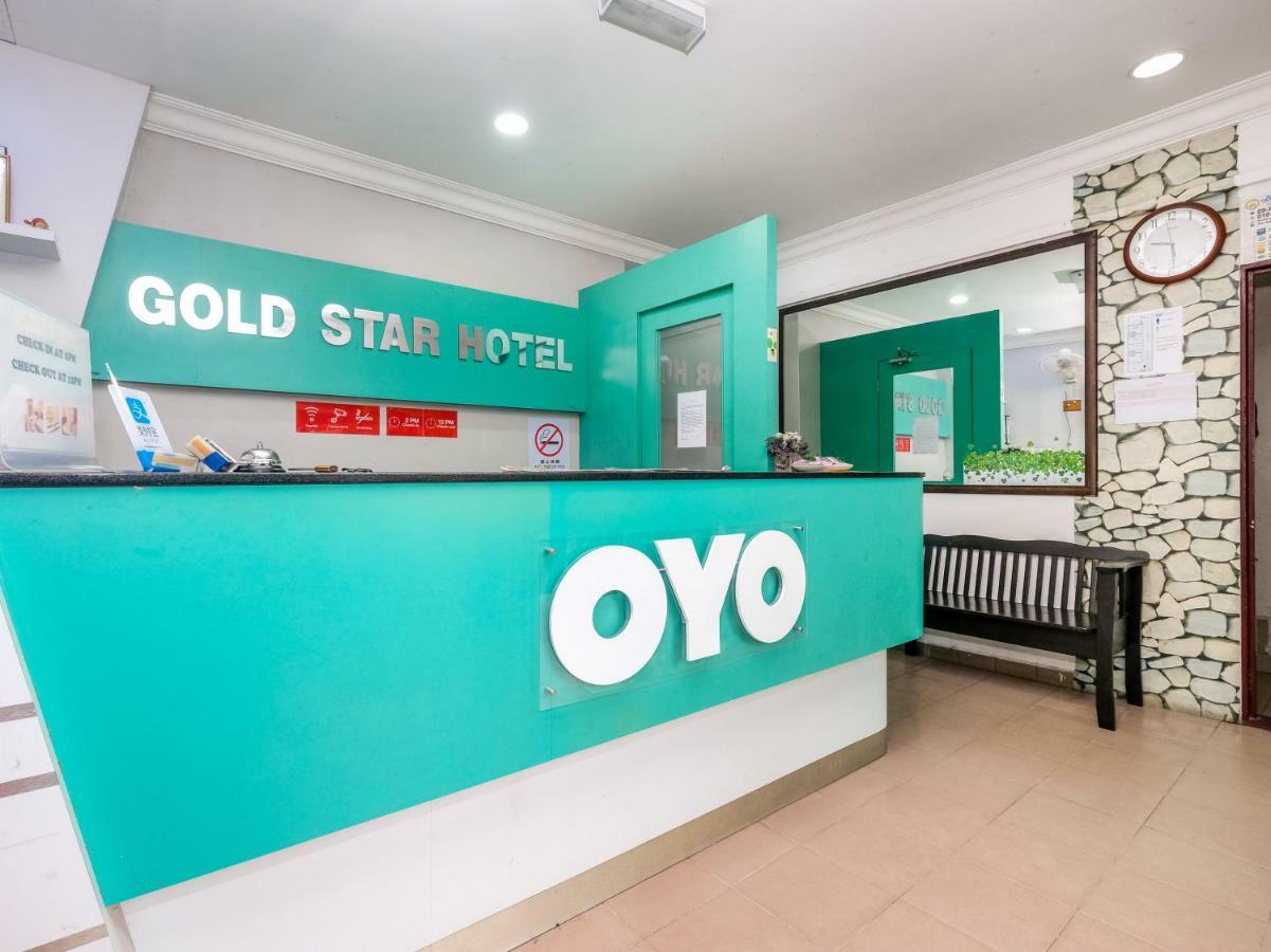 Oyo 850 Gold Star Hotel Chukai Exterior photo