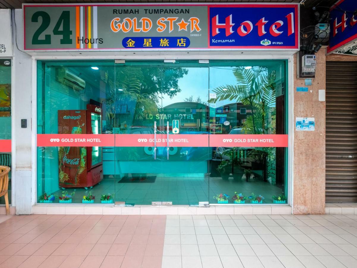 Oyo 850 Gold Star Hotel Chukai Exterior photo